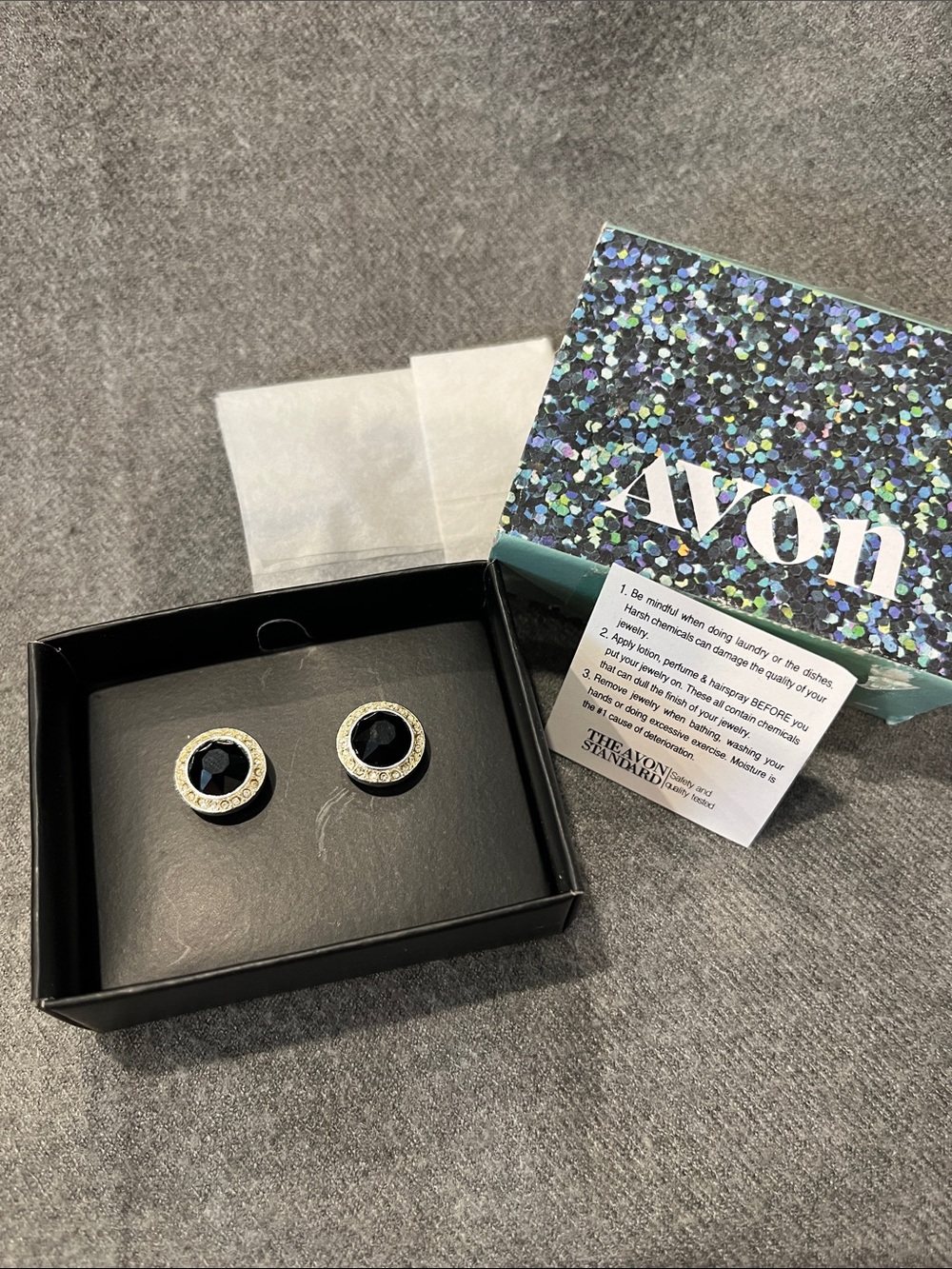 🌻3/$15 Avon Look of Luxe Stud Earrings (#2)